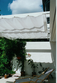 Tissu sur rouleau : largeur 146 cm, coloris disponible : ivoire