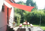 Voile d'ombrage rectangulaire 4 x 3 m en Polyester. Store de couleur terracotta avec kit de fixation.  Attention : PROMO #17
